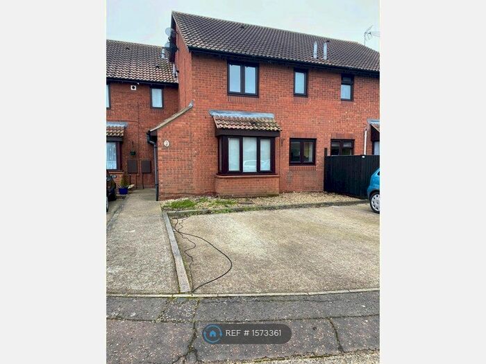1 Bedroom Terraced House To Rent In Sunbury Court, Shoeburyness, Southend-On-Sea, SS3