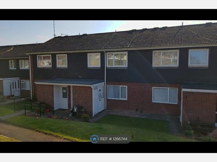1 Bedroom Maisonette To Rent In Crane Close, Warwick CV34