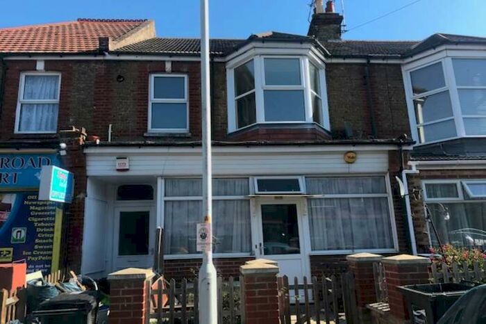 4 Bedroom Flat To Rent In Approach Road, Margate, CT9