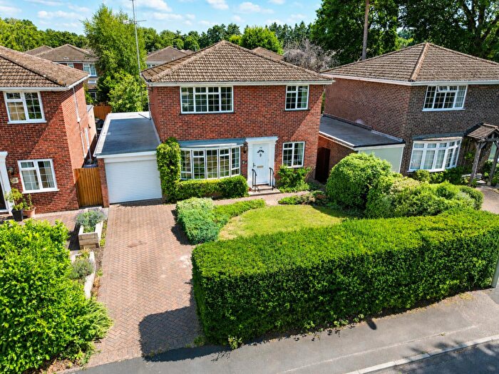 4 Bedroom House For Sale In Pondtail Road, Fleet, GU51