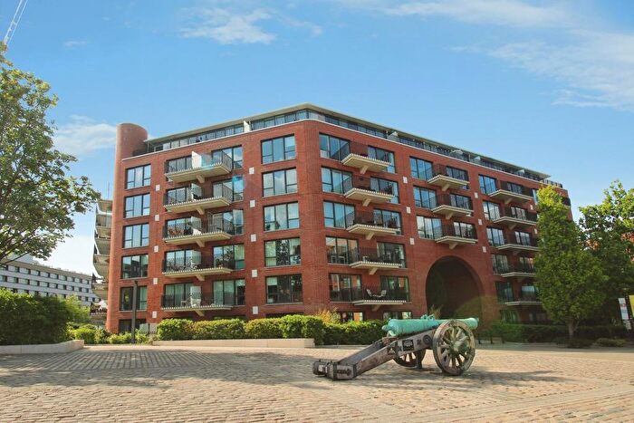3 Bedroom Flat For Sale In Thalia House, Thunderer Walk, Royal Arsenal, London, SE18