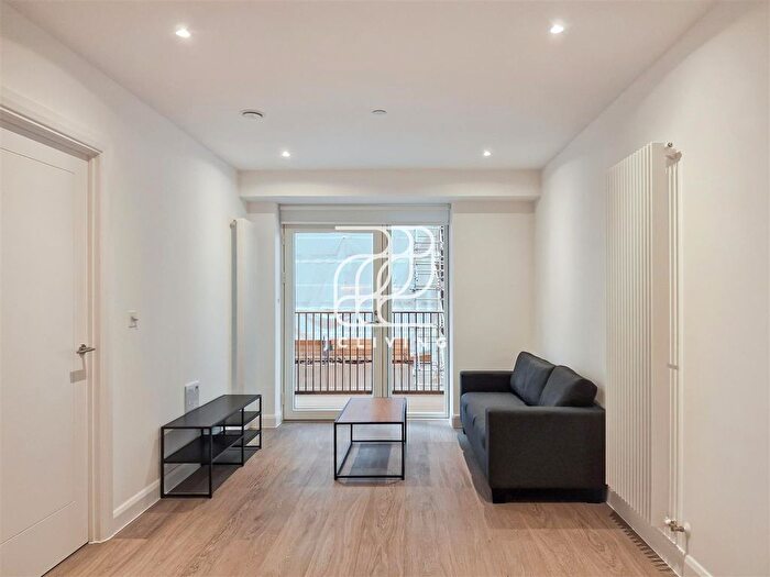 1 Bedroom Flat To Rent In Ellipse House, E16