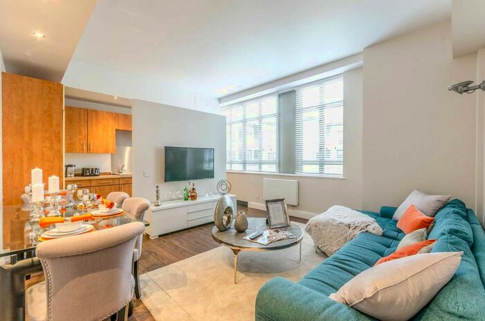 2 Bedroom Flat To Rent In City Road, City, London, EC1V