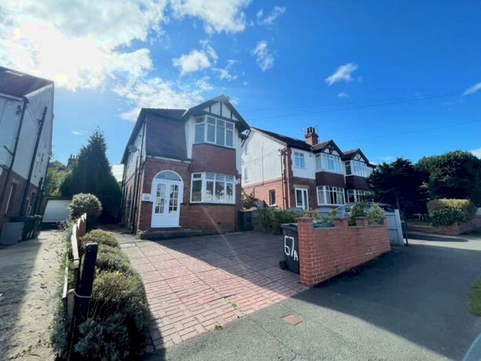 2 Bedroom Flat To Rent In St. Annes Road, Headingley, Leeds, LS6