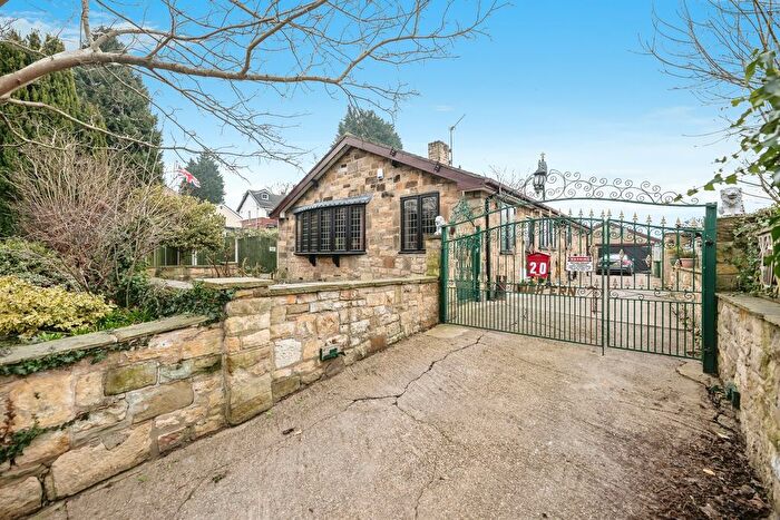 3 Bedroom Detached Bungalow For Sale In High Street, South Elmsall, Pontefract, WF9