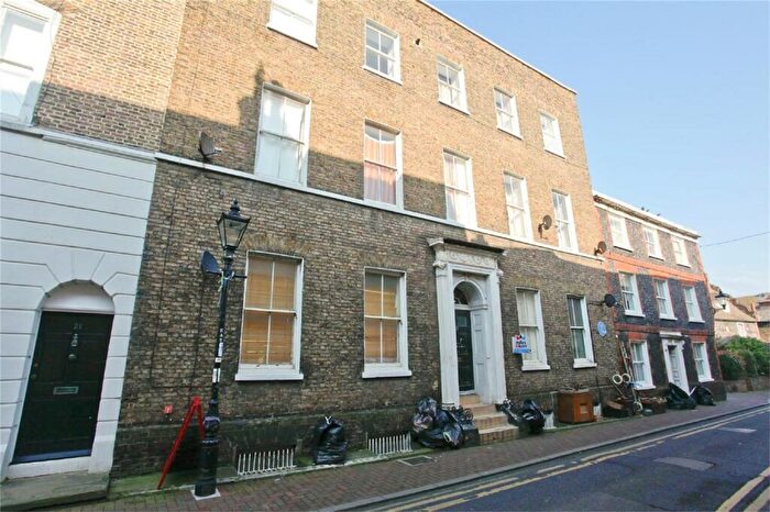 1 Bedroom Flat For Sale In King Street, Margate, CT9
