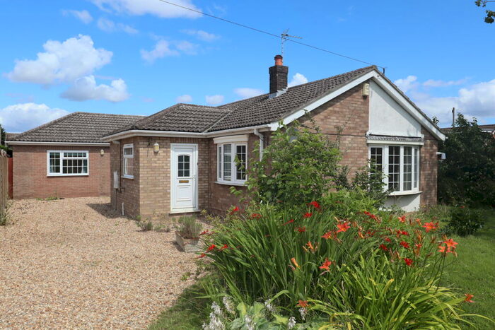 4 Bedroom Bungalow To Rent In Paynell, Dunholme, LN2