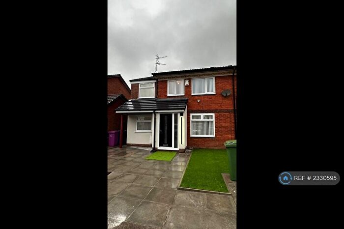 5 Bedroom Semi-Detached House To Rent In Meadowbank Close, West Derby Liverpool, L12