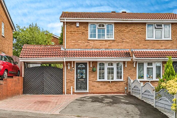 2 Bedroom Semi-Detached House For Sale In Fremont Drive, Dudley, DY1