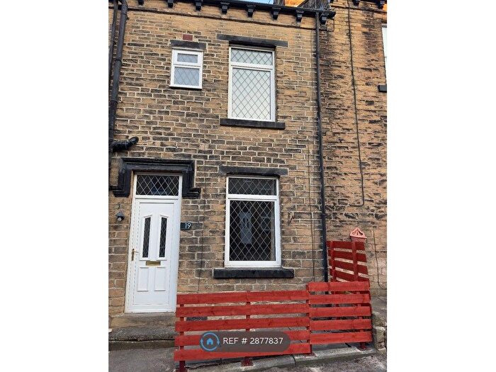 3 Bedroom Terraced House To Rent In Nunthorpe Road, Leeds, LS13