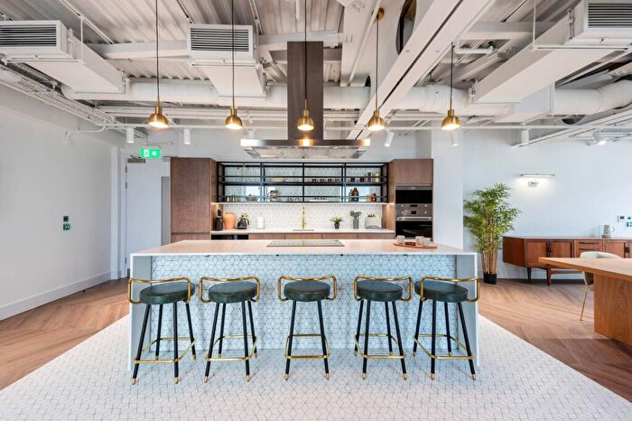 2 Bedroom Flat To Rent In George Street, Croydon, CR0