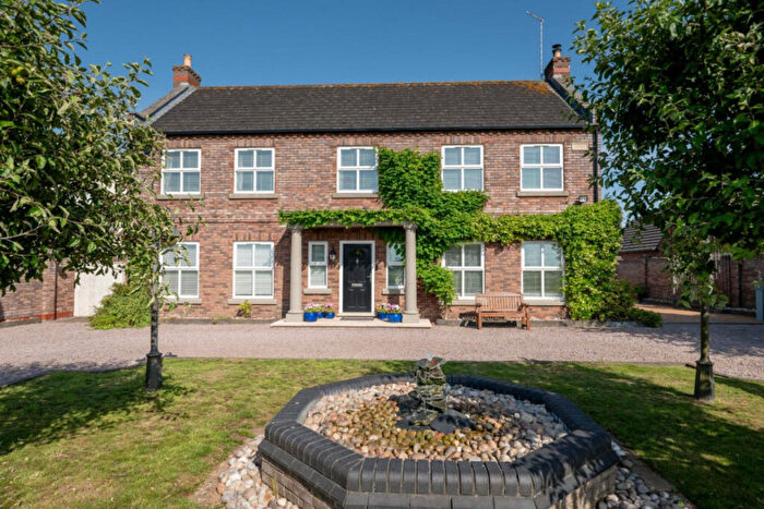 6 Bedroom Detached House For Sale In Lowgate, Tydd St Mary, PE13
