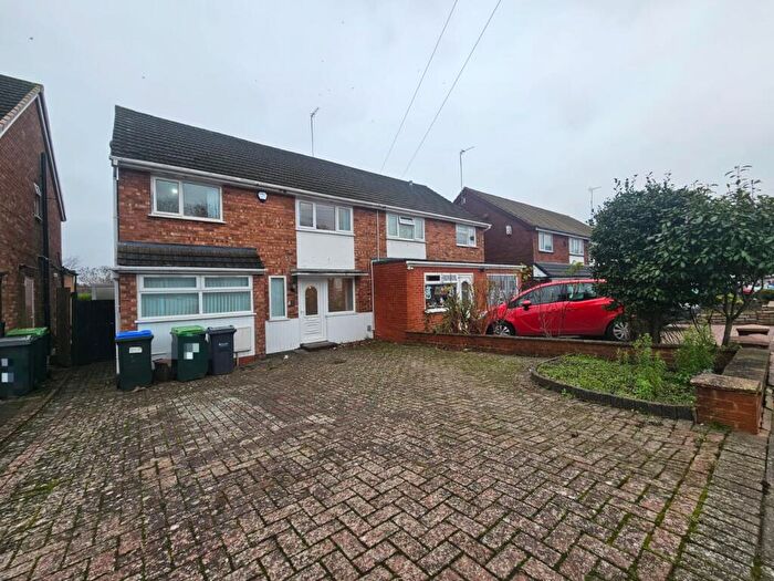 3 Bedroom House To Rent In Stanton Road, Birmingham, B43