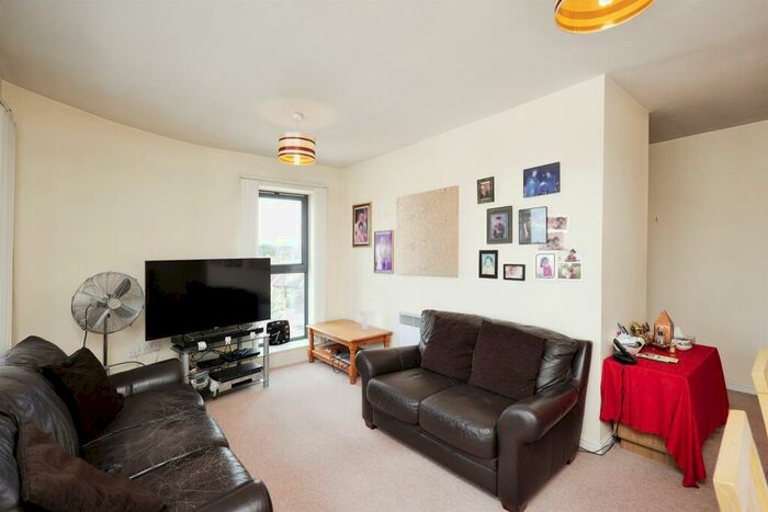 2 Bedroom Flat To Rent In Grant Road, Harrow, HA3