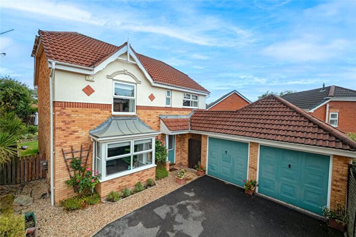 4 Bedroom Detached House For Sale In Woodlea Fold, Meanwood, Leeds, West Yorkshire, LS6