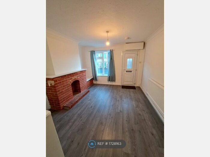 2 Bedroom Terraced House To Rent In Victoria Street, Braintree, CM7