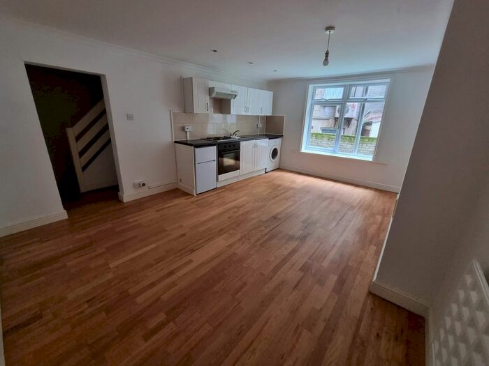 Studio To Rent In Petherton Road, Canonbury, London N5