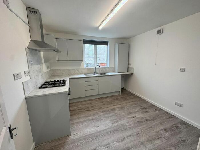 1 Bedroom Flat To Rent In Embankment Road, Plymouth, PL4