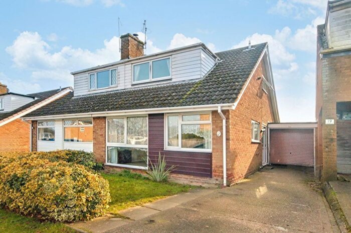 3 Bedroom Semi-Detached House For Sale In Glebelands, Spratton, Northampton, NN6
