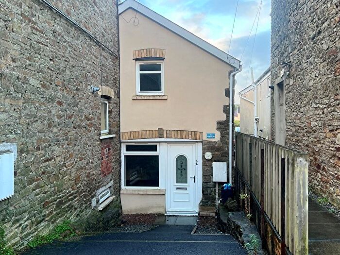 4 Bedroom Terraced House To Rent In Penprysg Road, Pencoed, Bridgend, CF35