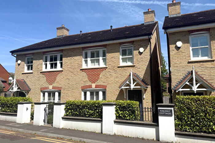 3 Bedroom Semi-Detached House For Sale In Station Approach, East Horsley, KT24