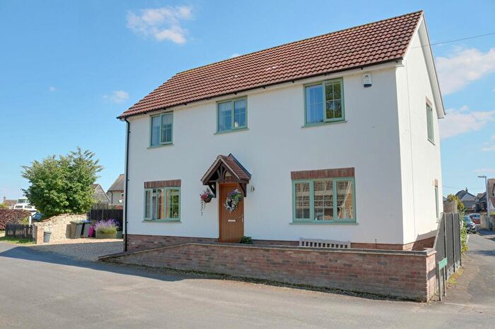 4 Bedroom Detached House For Sale In East Road, Isleham, CB7