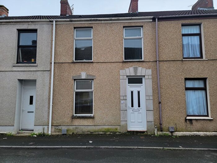 3 Bedroom Terraced House For Sale In Gilbert Crescent, Llanelli, SA15