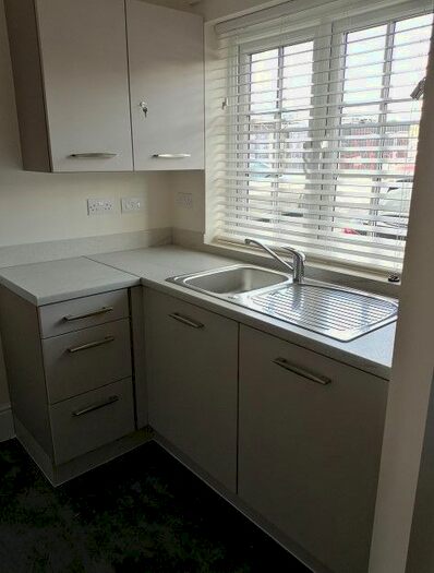 2 Bedroom Terraced House To Rent In Penrhosgarnedd, Bangor, LL57