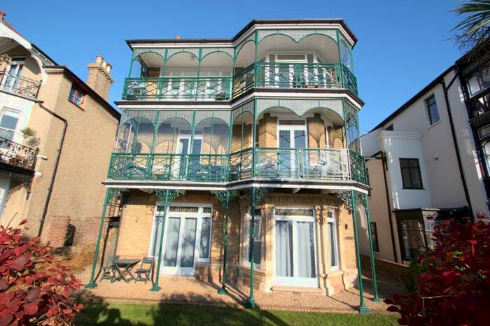 2 Bedroom Flat To Rent In Clifftown Parade, Southend-On-Sea, SS1