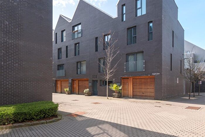 3 Bedroom Town House For Sale In Eagle Lane, Kelham, S3