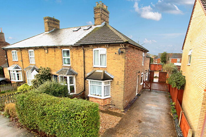 2 Bedroom End Of Terrace House For Sale In St. Neots Road, Sandy, SG19