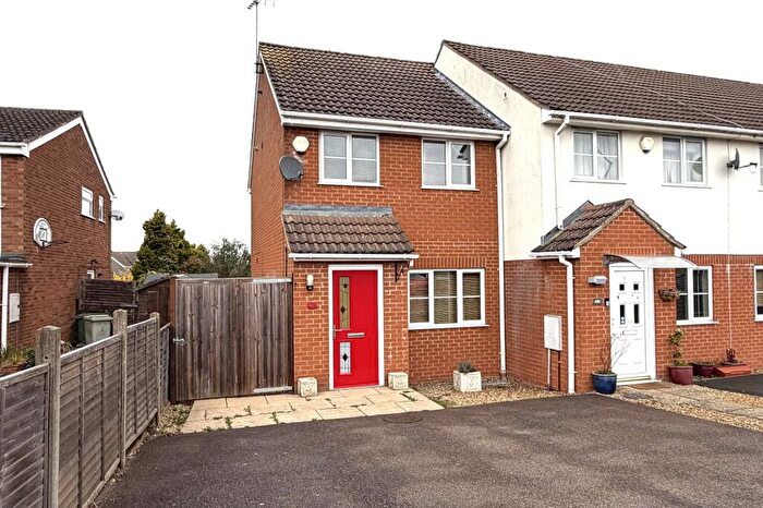 3 Bedroom End Of Terrace House To Rent In Welland Way, Oakham, LE15