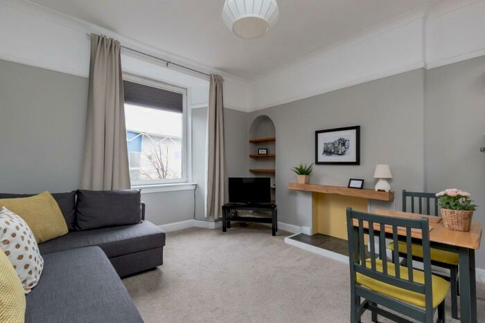 1 Bedroom Flat To Rent In Caledonian Crescent, Dalry, Edinburgh, EH11
