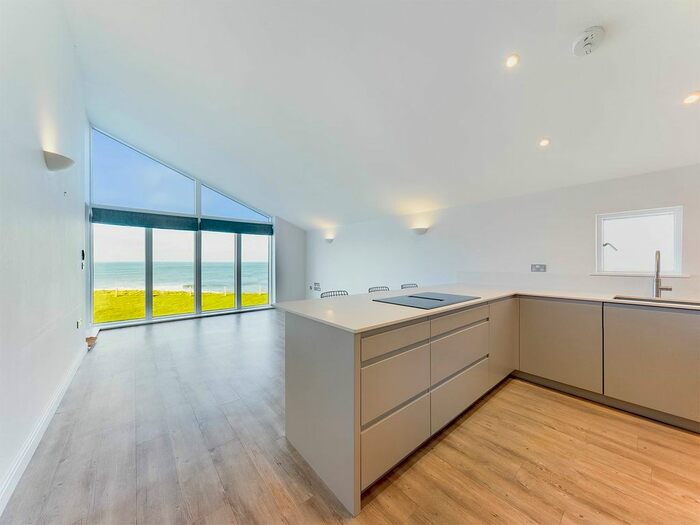 3 Bedroom Flat For Sale In Thurlestone Sands, Kingsbridge, TQ7