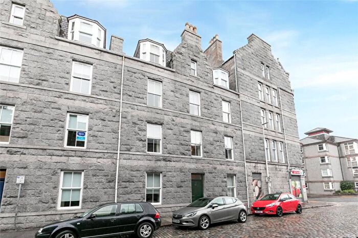 2 Bedroom Flat To Rent In Baker Street, Aberdeen, AB25