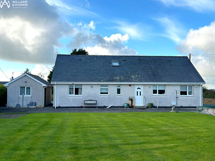 3 Bedroom Bungalow For Sale In Cerrigceinwen, Bodorgan, Anglesey, LL62