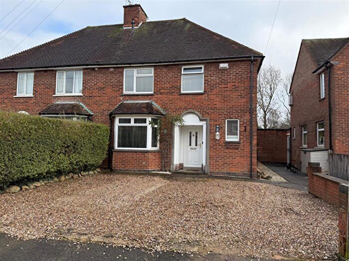 3 Bedroom Semi Detached House For Sale In South Avenue, Wigston, LE18