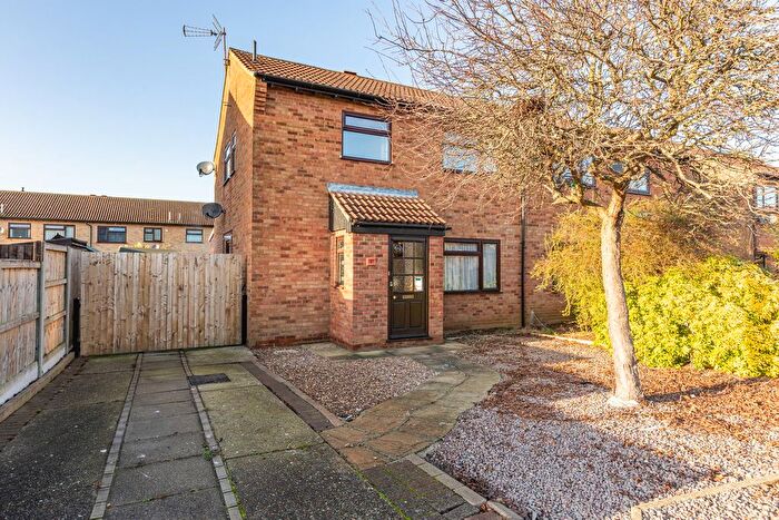 4 Bedroom Semi Detached House For Sale In Wimbotsham Road, Downham Market, PE38