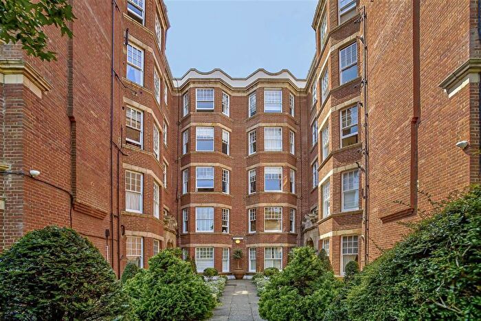1 Bedroom Flat For Sale In The Terrace, Barnes, SW13