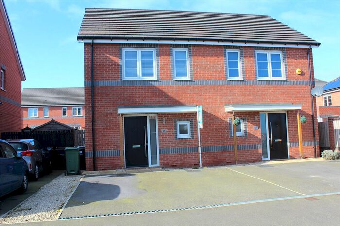 2 Bedroom Semi-Detached House To Rent In Drawbridge Avenue, Pontefract, WF8