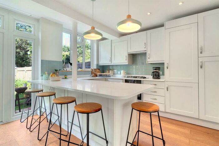 4 Bedroom Terraced House To Rent In Hatherleigh Close, Morden, SM4
