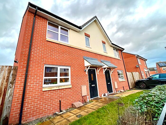 3 Bedroom Semi-Detached House To Rent In Redwing Avenue, Manchester, M21