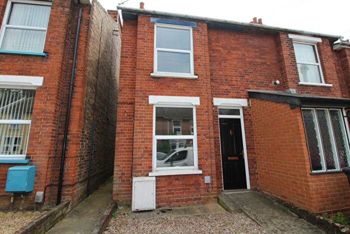 2 Bedroom End Of Terrace House To Rent In Hill House Road, Ipswich, IP3