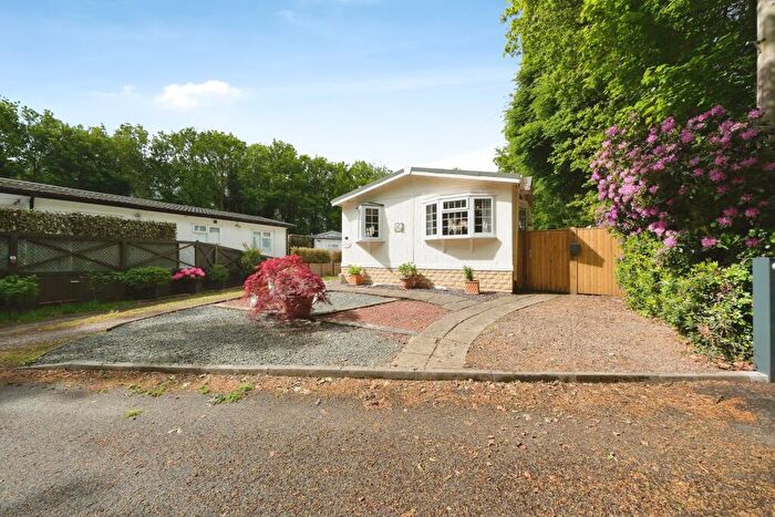2 Bedroom Park Home For Sale In Southwell Road East, Mansfield, NG21