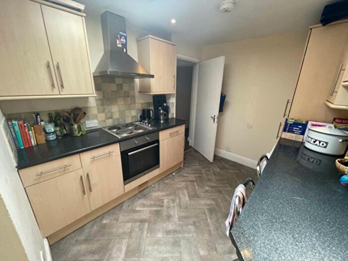 4 Bedroom Flat To Rent In Gloucester Road, Bishopston, Bristol, BS7
