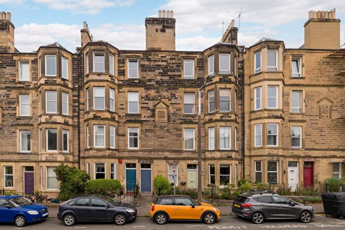 2 Bedroom Flat For Sale In / Ashley Terrace, Edinburgh, EH11