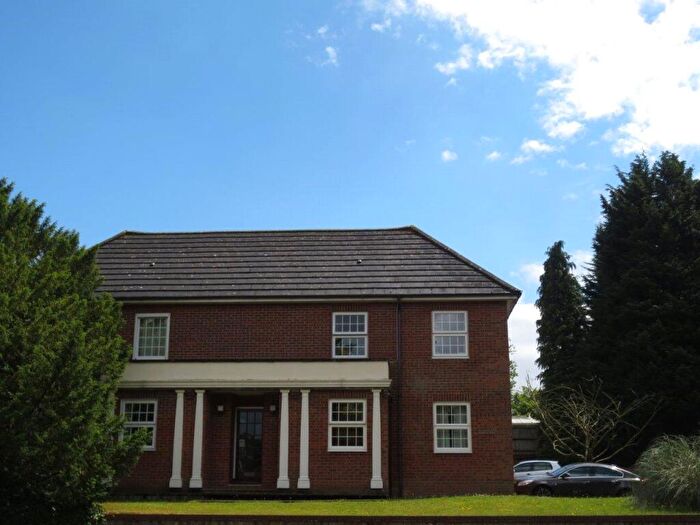 1 Bedroom Apartment To Rent In Crowthorne Road, Bracknell, Berkshire, RG12