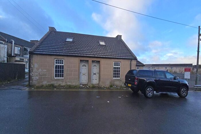 3 Bedroom Semi-detached Villa For Sale In , Crossgates Street, Larkhall, ML9