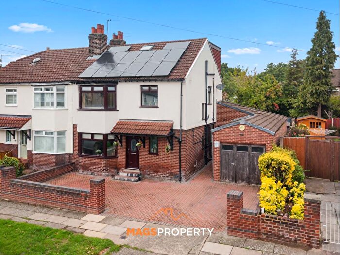 4 Bedroom Semi Detached House For Sale In Kingsmead Drive, Liverpool, L25