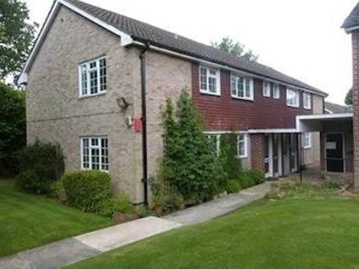 2 Bedroom Flat To Rent In Copley Road, Stanmore, HA7